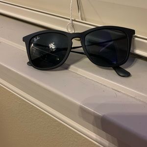 ray ban sunglasses